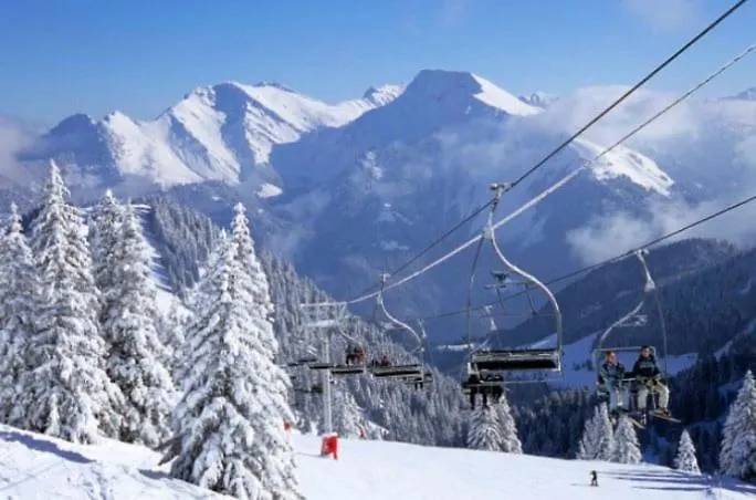 Charmant Studio A La Montagne Saint-Jean-dʼAulps Lägenhet