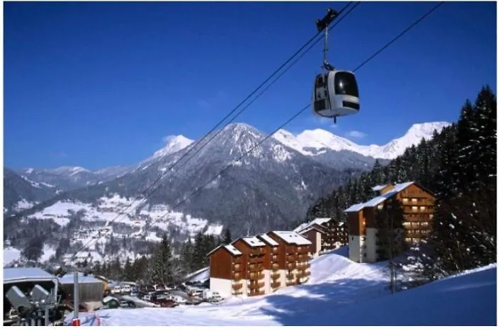 Lägenhet Charmant Studio A La Montagne Saint-Jean-dʼAulps